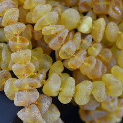 Raw amber necklace baroque yellow